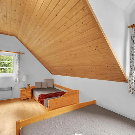 Modern Na Zlatniku Apartment