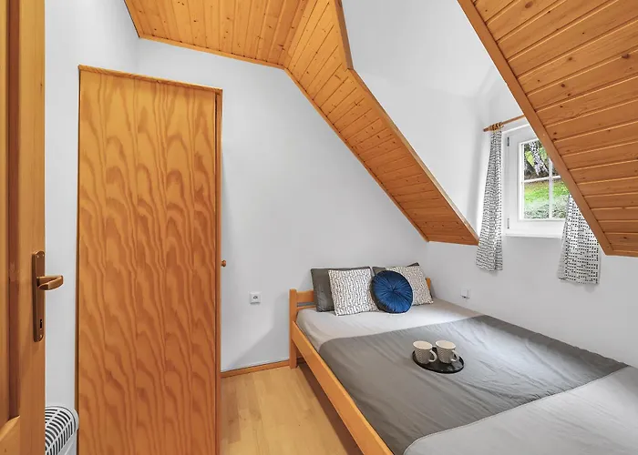 Modern Na Zlatníku Apartamento *